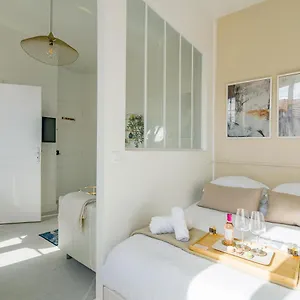  Appartement Proche Paris • Superbe Refait A Neuf • France